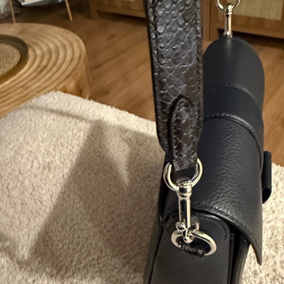 Coach Crossbody Bag - Picture 6 of 14